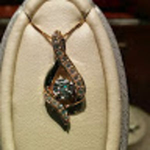 Meet your Posher, Treva